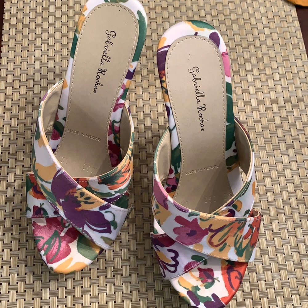 Gabriella Rocha Stacked Slides